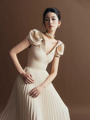 Dress Dress 2025 Spring Banquet V-Neck Three-Dimensional Big Flowers Sleeveless Famous Temperament 100-Fold Dress Dress